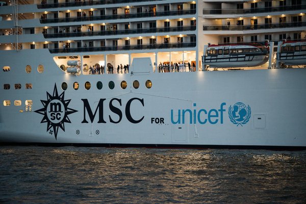 Guide essentiel pour les familles : Tout sur les piscines à bord des navires de croisière